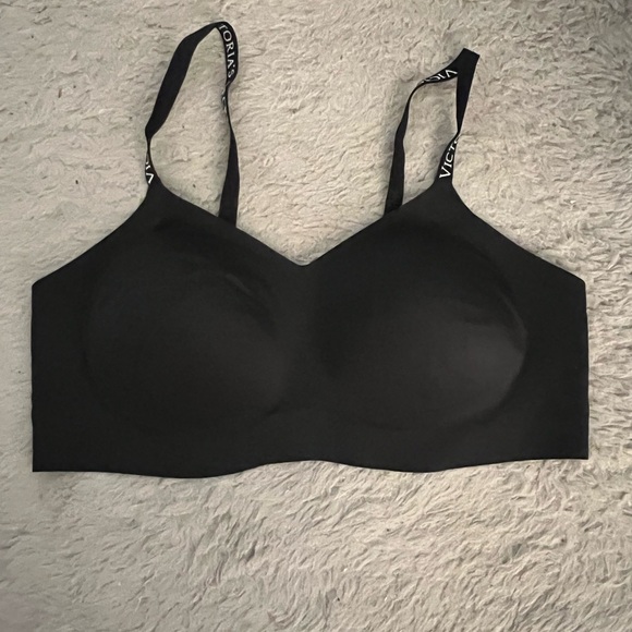 Victoria's Secret Black Wireless Bra - Picture 1 of 2